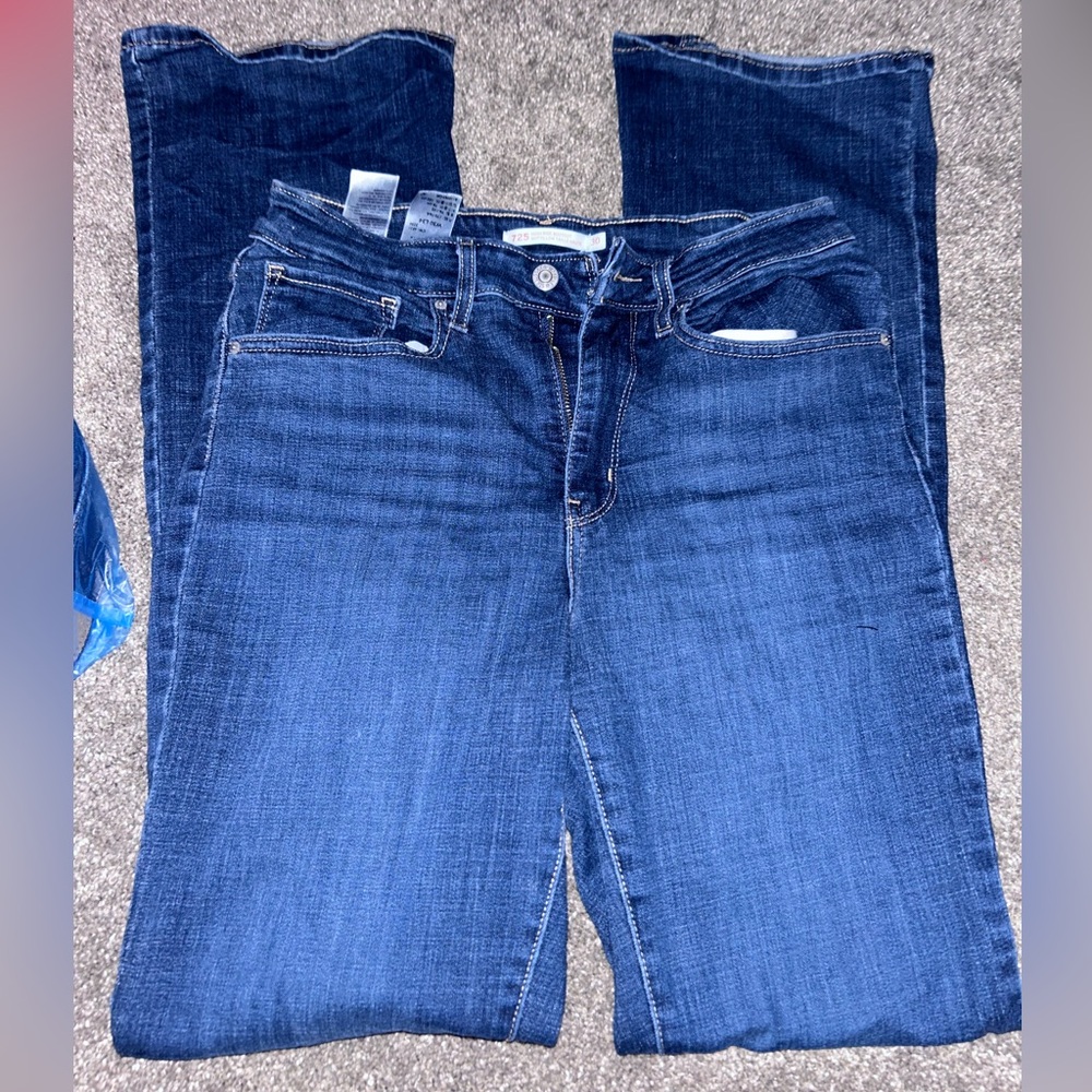 Levi’s boot cut jeans